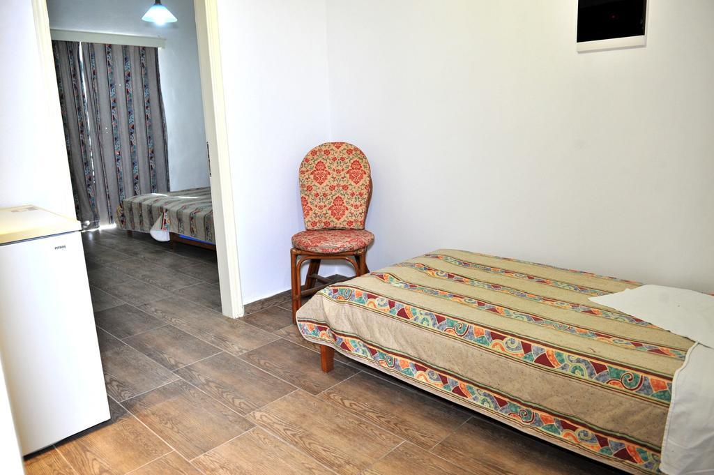 Hollywood Suites Tigaki Kültér fotó