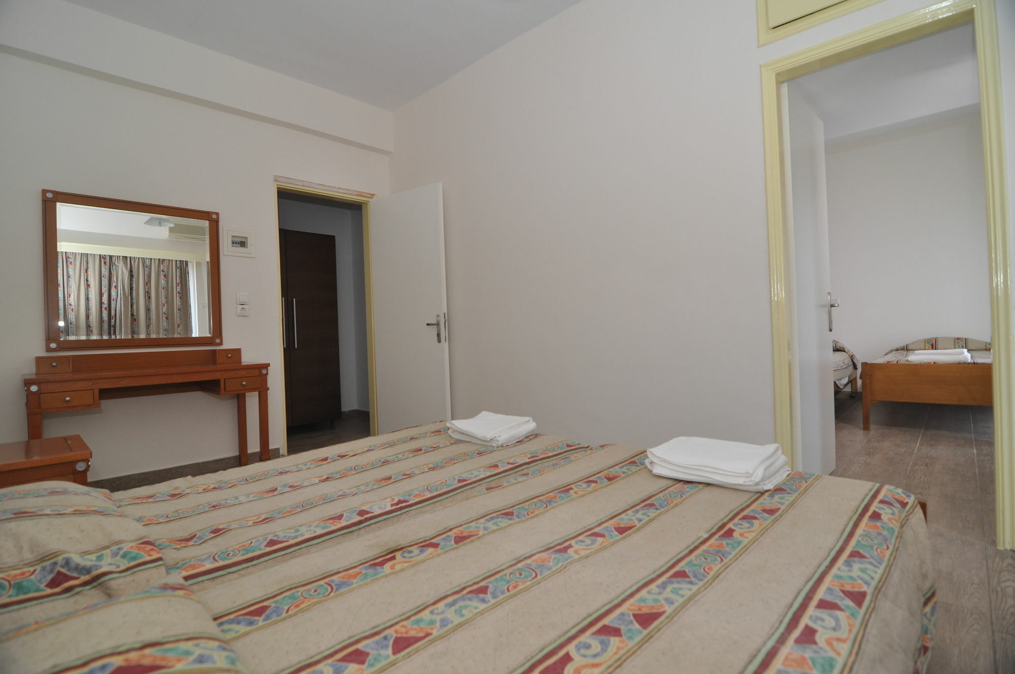 Hollywood Suites Tigaki Kültér fotó